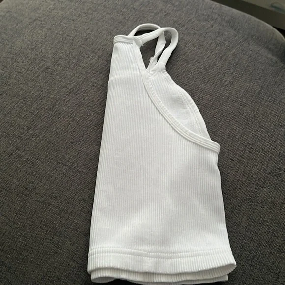 ❄️SOLD❄️Happiness Runs Crop Tank Top Sz:M/L (8-12) Color: White - Picture 4 of 5